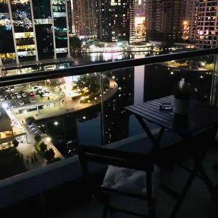 Luxury Modern Studio In Jlt With Amazing View & Rooftop Pool - Sleeps 3 Dubai Exterior foto